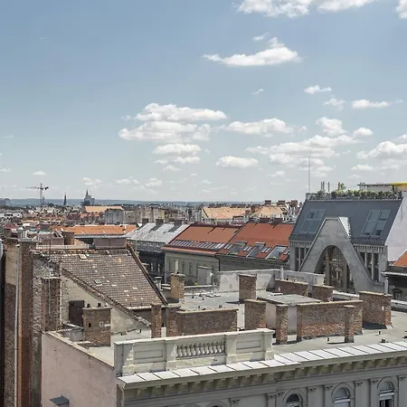 Rooftop Gæstehus 2*