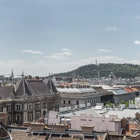 Rooftop Gæstehus 2*